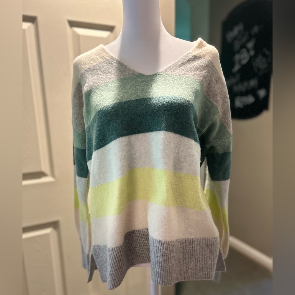 LOFT Multicolor Striped V-Neck Sweater
